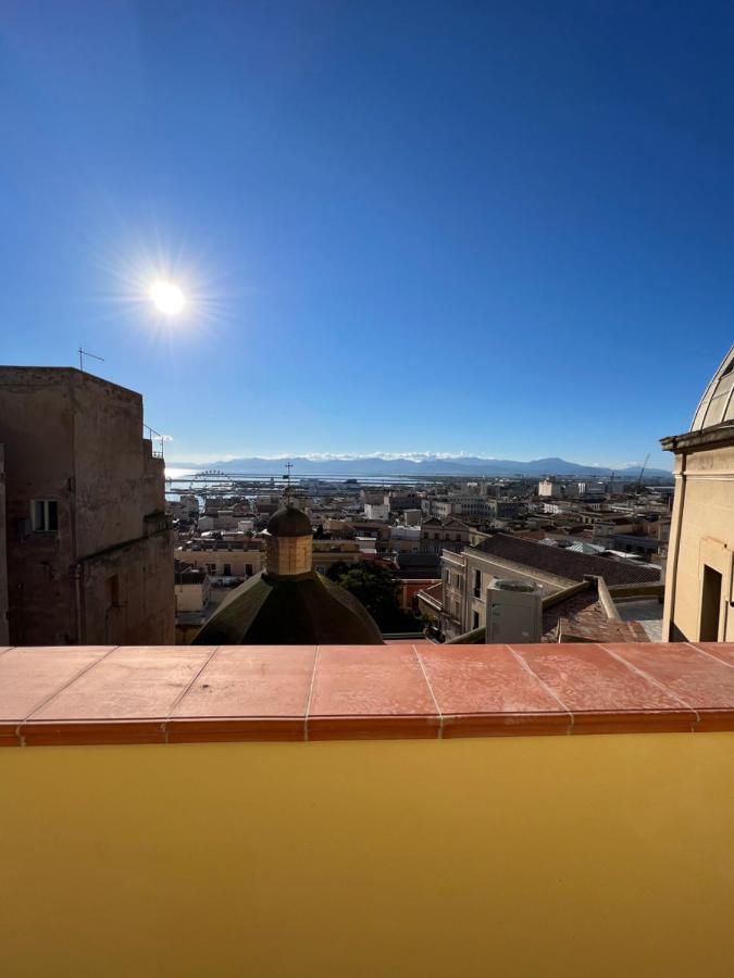 Studio Apartments Centro Storico Via Manno Cagliari Exterior foto