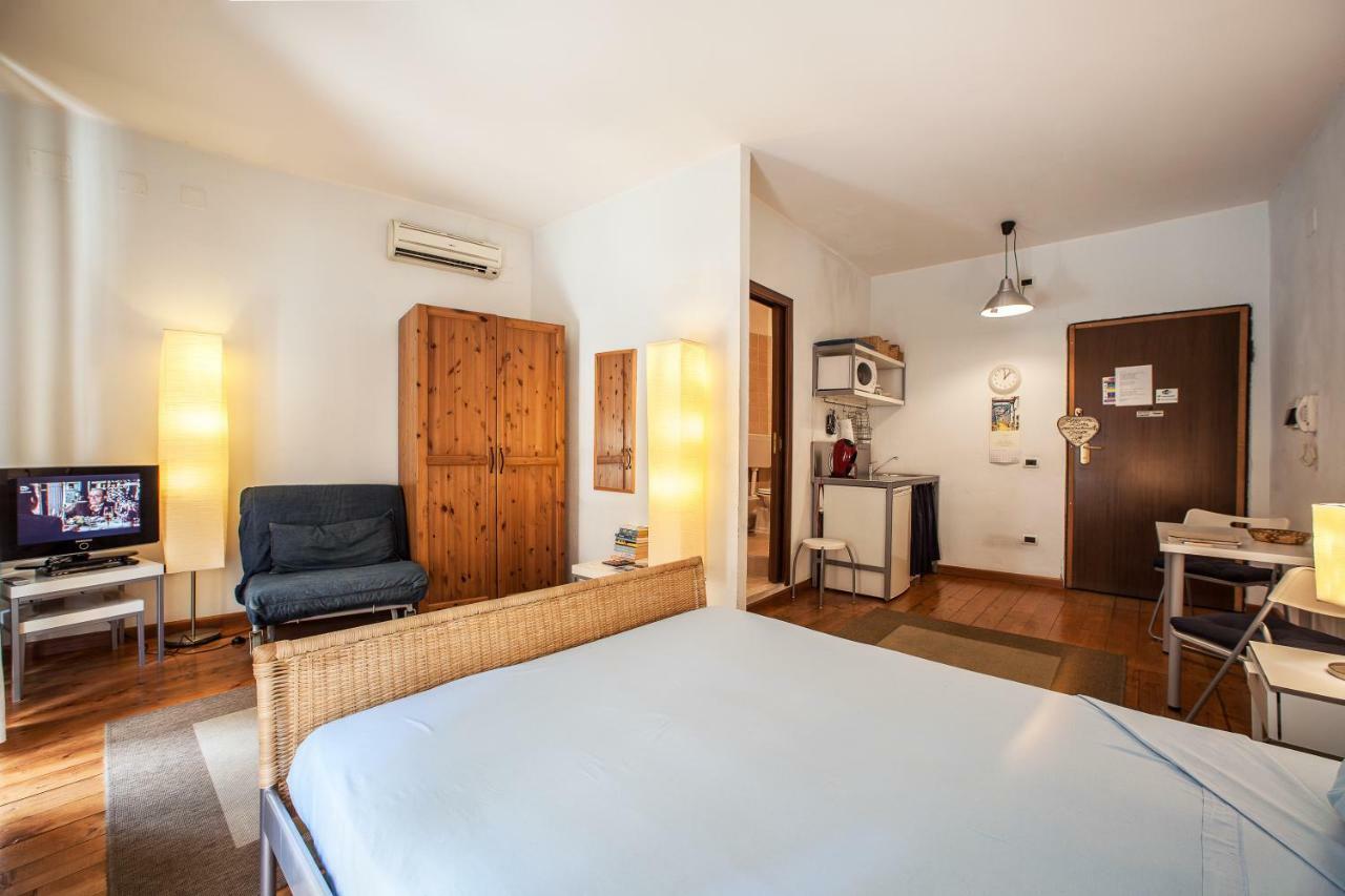 Studio Apartments Centro Storico Via Manno Cagliari Exterior foto